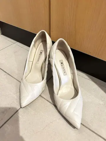 DIANA 퀼팅 하이힐 펌프스