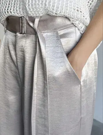 실버 새틴풍 와이드 팬츠