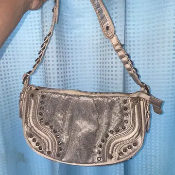 Zara 실버 스터드 숄더백