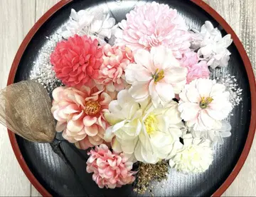 화려한 성인식 일본 의류 후리소데 시치고산 머리 장식