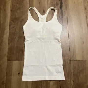 lululemon 탱크탑 화이트 size 2