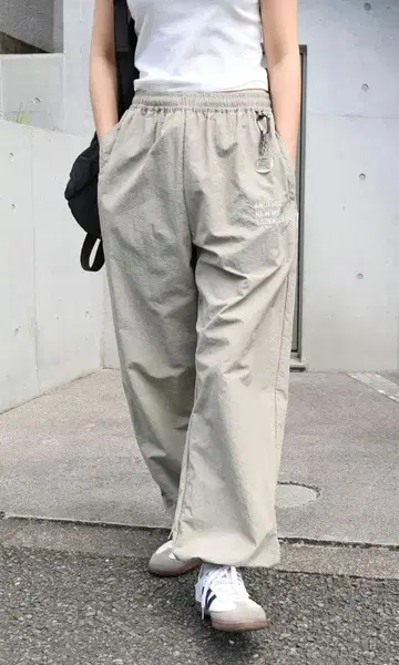 ANME 로고 자수 UV 접촉 냉감 나일론 팬츠 ( 그레이 )