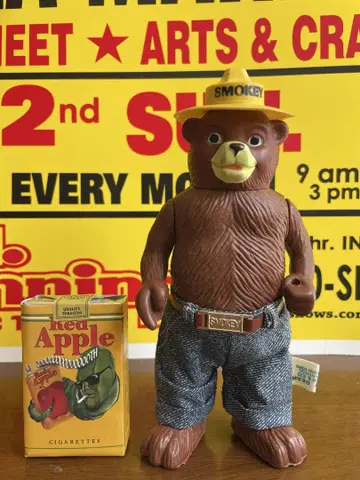 70's SMOKEY BEAR 스모키 베어 빈티지 TOY 소프트 비닐