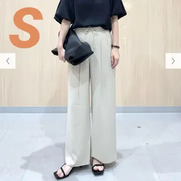 지유 GU 이번 시즌 완판 드레이프 와이드 팬츠z 베이지 S