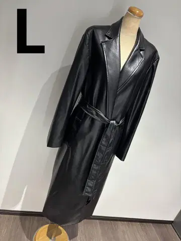 ZARA L 사이즈 에코 가죽 코트