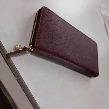 버건디 펄 장식 장지갑