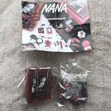 NANA 캡슐 토이 2점