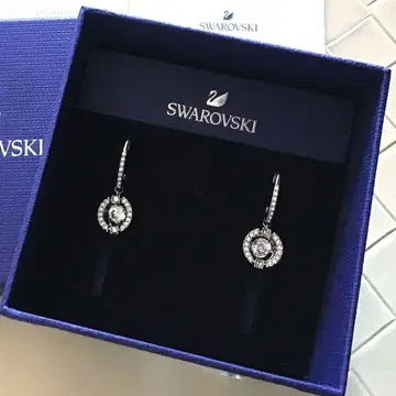 스와로브스키 Una SparklingDance 귀걸이 Swarovski