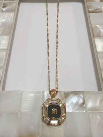 NINA RICCI 니나리치 로고 목걸이 골드 체인