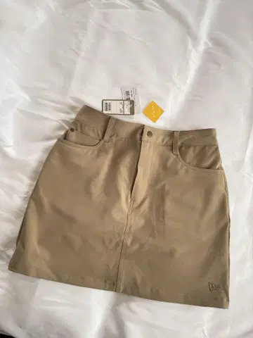 뉴에라 스커트