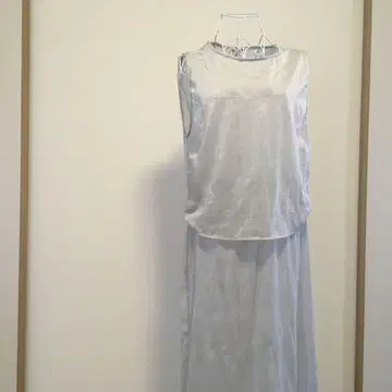 Zara 블루 실버 라메 믹스 슬리브리스 셋업 새상품급