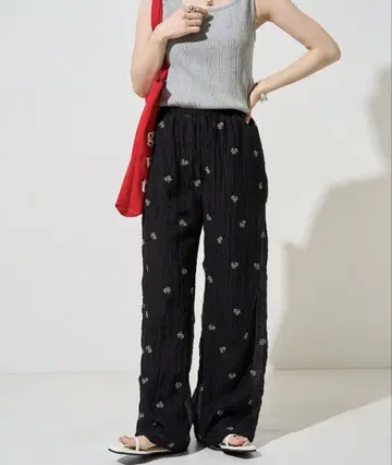 FREAK'S STORE 시어 미니 꽃무늬 자수 루즈 팬츠