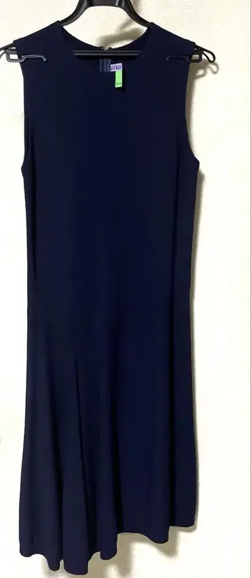 [ 새상품급 ] 띠어리 럭스 네이비 니트 원피스