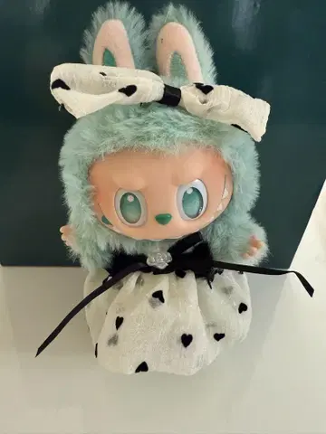 LABUBU 라브브 17cm 옷 갈아입기 포근한 드레스 리본 2종 세트
