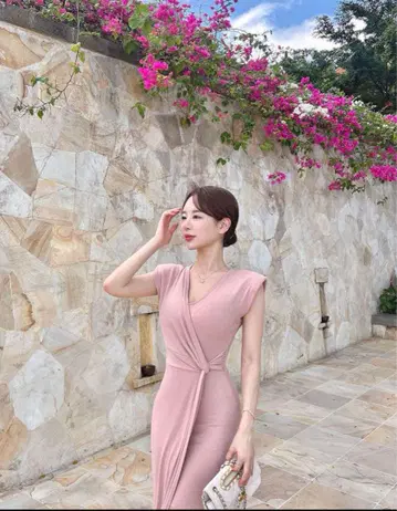 Qung 허리 트위스트 슬리밍 ops 더스티 핑크 원피스