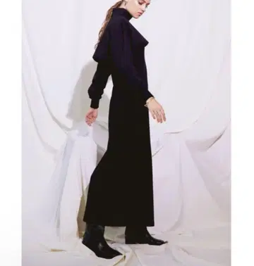 ALEXIA STAM 아리시아스탄 원피스 2way 맨투맨