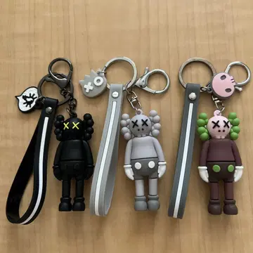 KAWS 카우스 러버 피규어 키링 x 3