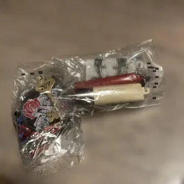 NANA 가챠가챠 손거울 하치 시크릿 시푸라 립 파운데이션