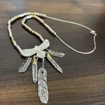 이글 페더 목걸이