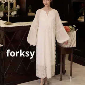 forksy. 포멀 대응 플라워 모티브 시어 벌룬 슬리브 원피스