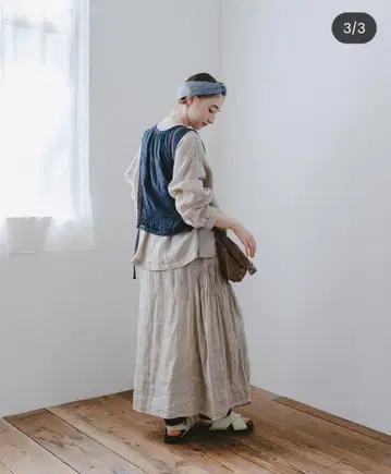 네스트로브 린넨 사이드 개더 맥시 스커트