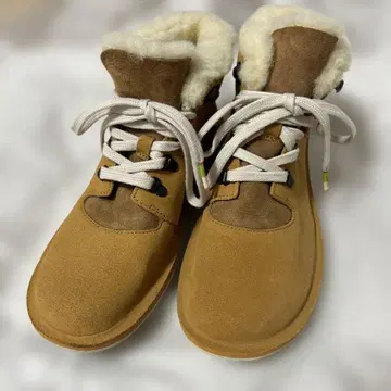 캠퍼 CAMPER 스웨이드 어그 부츠 37