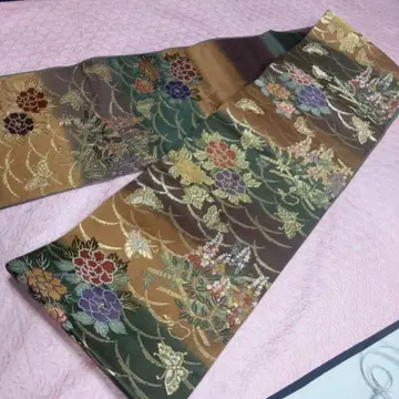 모란, 등나무, 나비 금실 사용의 럭셔리한 로쿠츠 후쿠로 오비입니다