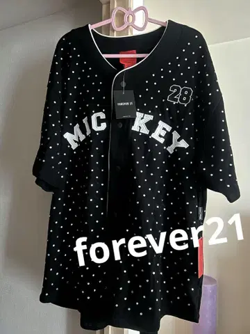 택 포함 새상품 forever 21 디즈니 반짝이는 비즈 탑