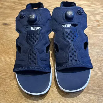 새상품급 Reebok 인스타펌프 샌들 네이비 28cm DV9698