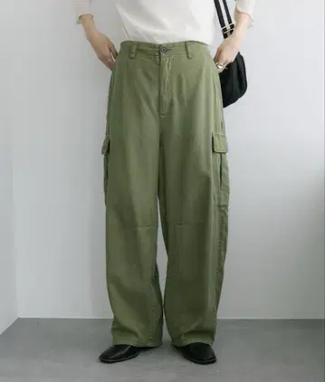 커브 실루엣 카고 팬츠