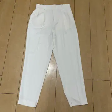 콜라주 화이트 컬러 슬랙스