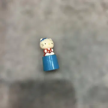 헬로키티 피규어 파란색