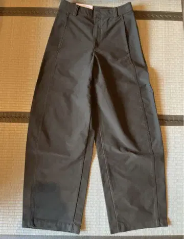 UNIQLO 저지 배럴 레그 팬츠 카키 S 사이즈