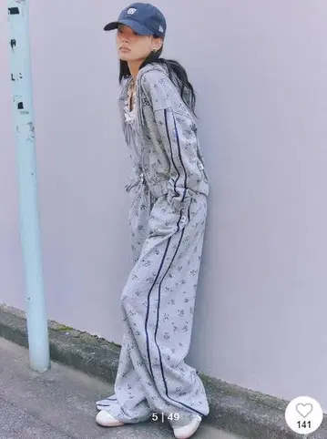 스나이델 꽃무늬 맨투맨 셋업