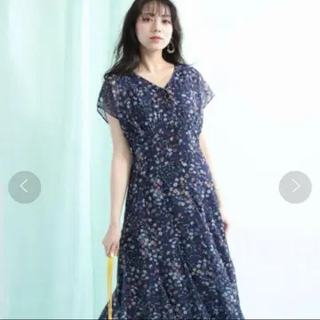 마이 스트라다 워셔블 작은 꽃 턱 원피스 네이비