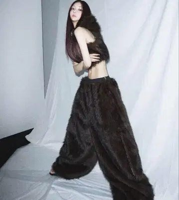 THEREDTHREAD S flip fur pants 퍼