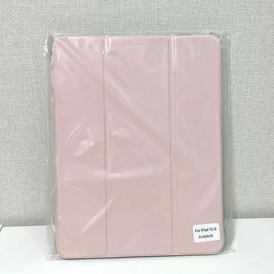 Sealed! Nuart Air 4/5th Gen iPad Case (Pink/Clear) #아이패드에어5,#아이패드에어4,#아이패드에어 ,#아이패드 on Bunjang Global Site., image size:900x900