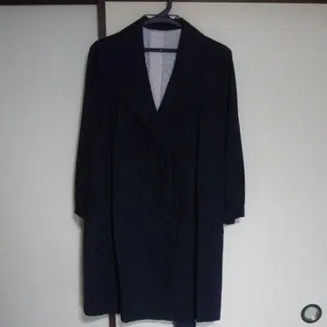 네이비 코트