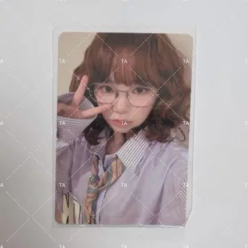 르세라핌 채원 배부회 트레이딩 카드