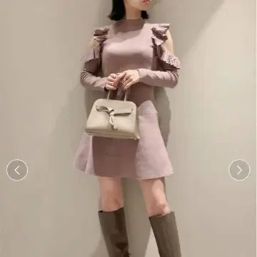 [ 미사용 새상품 택 포함 ] snidel 오픈 숄더 프릴 니트 원피스
