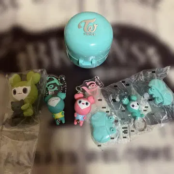 TWICE 키링 세트