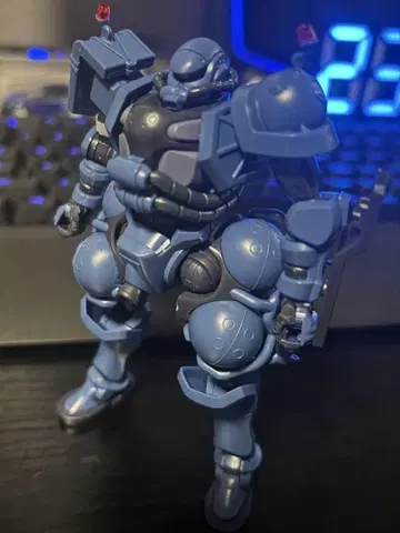 HG 군경 자쿠