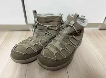 KEEN 미드컷 방수 부츠 (사이즈 25.5cm)