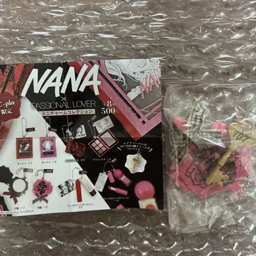 NANA 가챠가챠 손거울 하치 레어