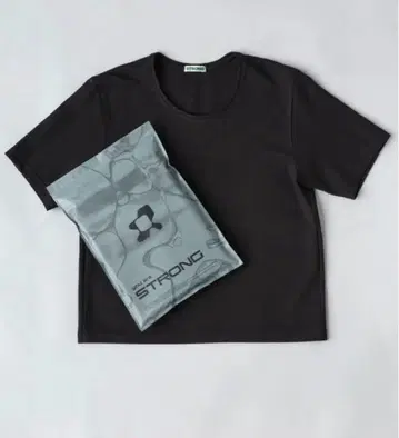 STRONG PACK TEE SHORT (BLACK) S