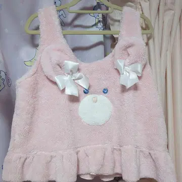 NILE PERCH 나일 퍼치 곰 베스트 핑크