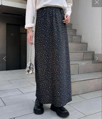 차오패닉 티피 새틴 스커트