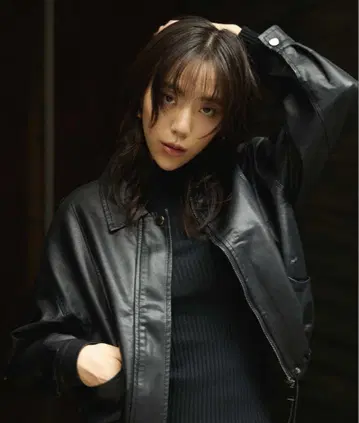 Edit sheen 페이크 가죽 자켓