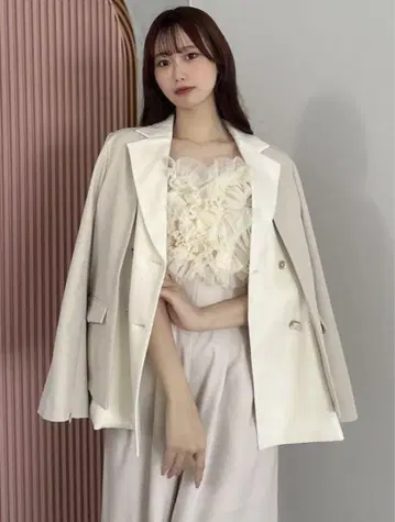 더블 버튼 케이프 테일러드 자켓 dazzlin