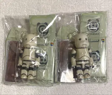베어브릭 44 아티스트 JUNKHEAD 정크헤드 2세트